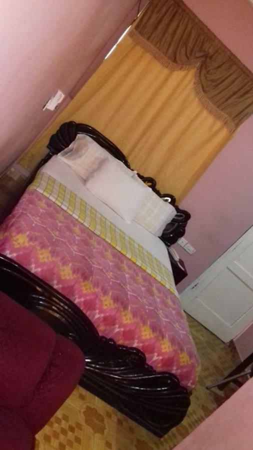 Gya-Son Royal Guest House Кумаси Экстерьер фото